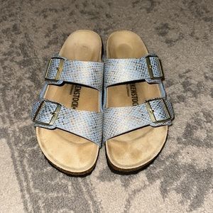 NWOT Birkenstock Flatbed sandals